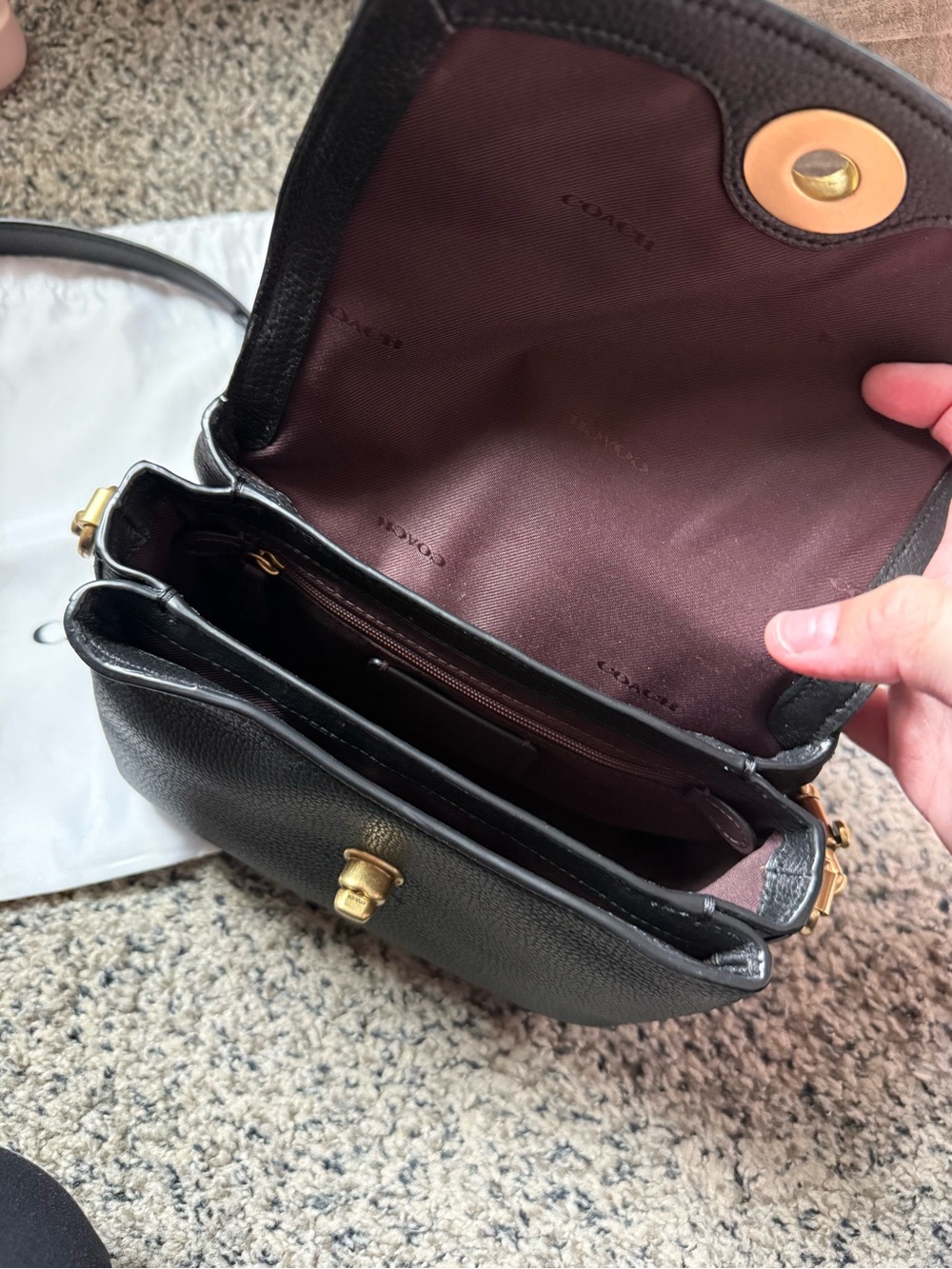 Coach Cassie 19 Black Leather Turnlock Crossbody Bag - Picture 2 of 4